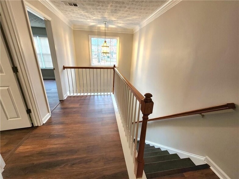 Building Photo - 1645 Rushing River Way