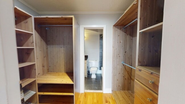 Building Photo - Dupont Circle One Bedroom W/Roof Top Pool,...