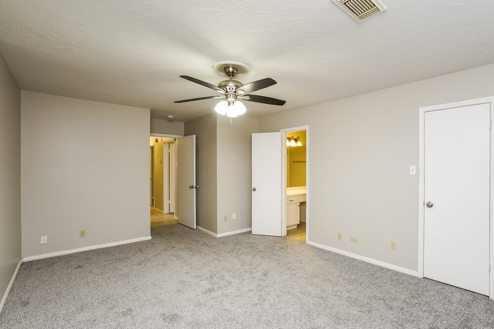 Building Photo - 29127 Waltham St