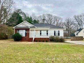 Building Photo - 133 Polaris Dr