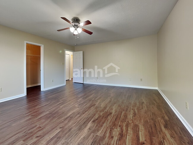 Building Photo - 6880 N Abilene Way