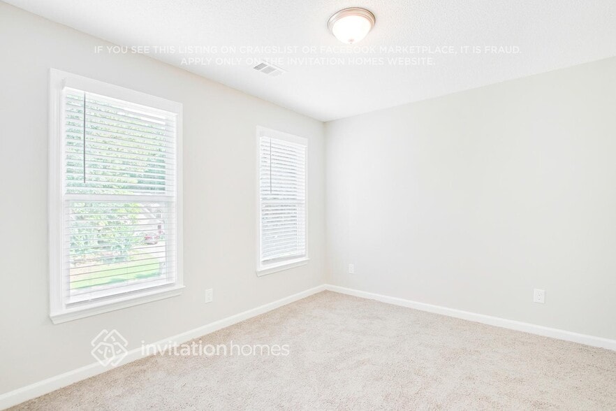 Building Photo - 208 Camden Trail