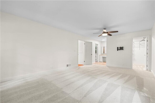 Building Photo - 78 Pheasant Dr SE