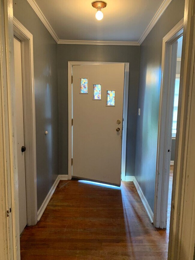 Building Photo - 307 Rosedale Pl