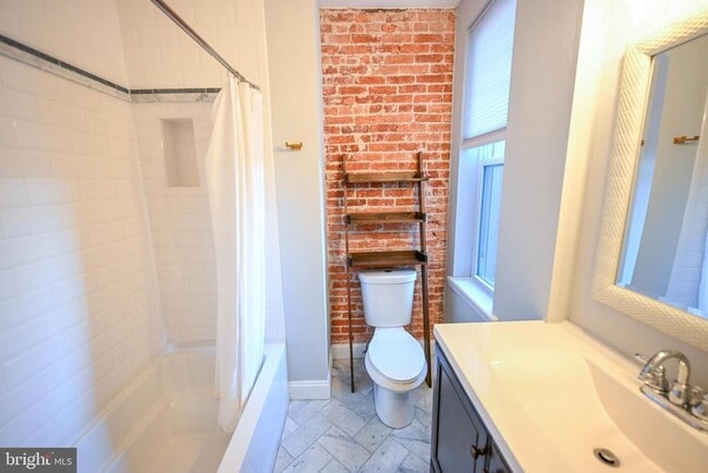 Building Photo - 3013 Elliott St