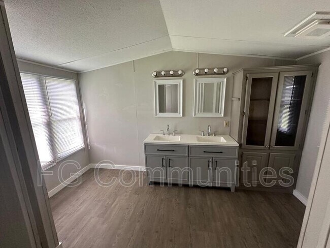 Building Photo - 2353 US-70