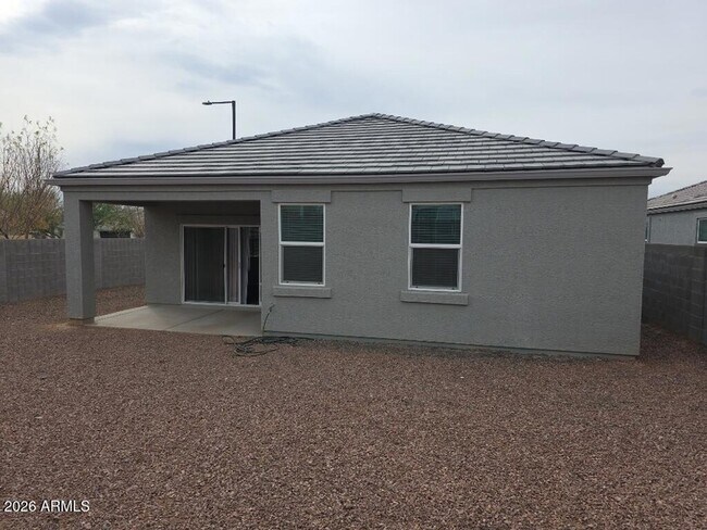 Building Photo - 18976 W Monroe St