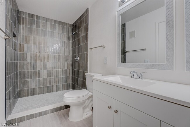 Building Photo - 3060 Tarpon