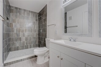 Building Photo - 3060 Tarpon