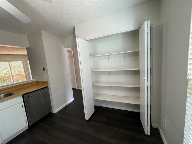 Building Photo - 3578 Kennesaw Station Dr