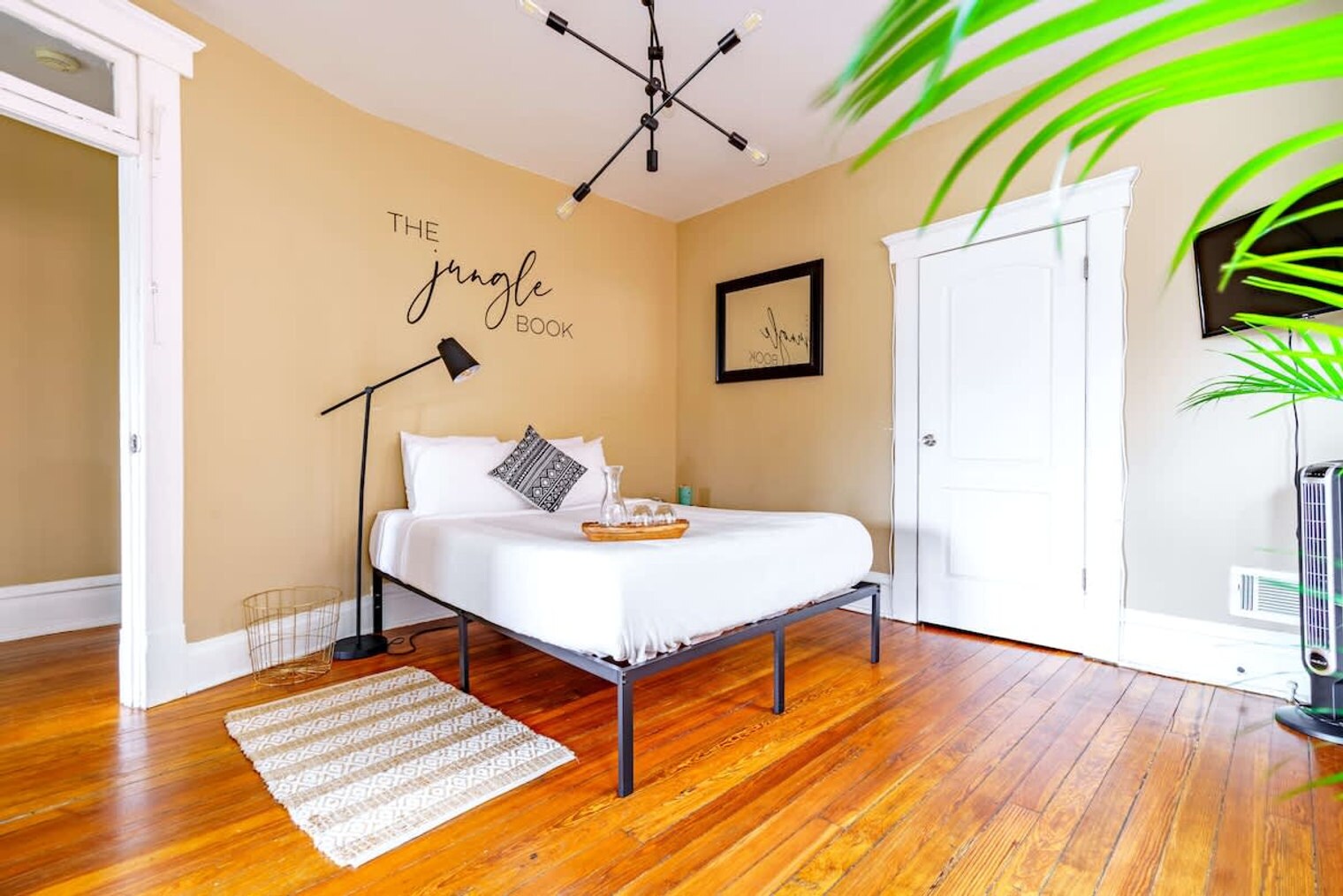 Building Photo - 621 Dennison Ave