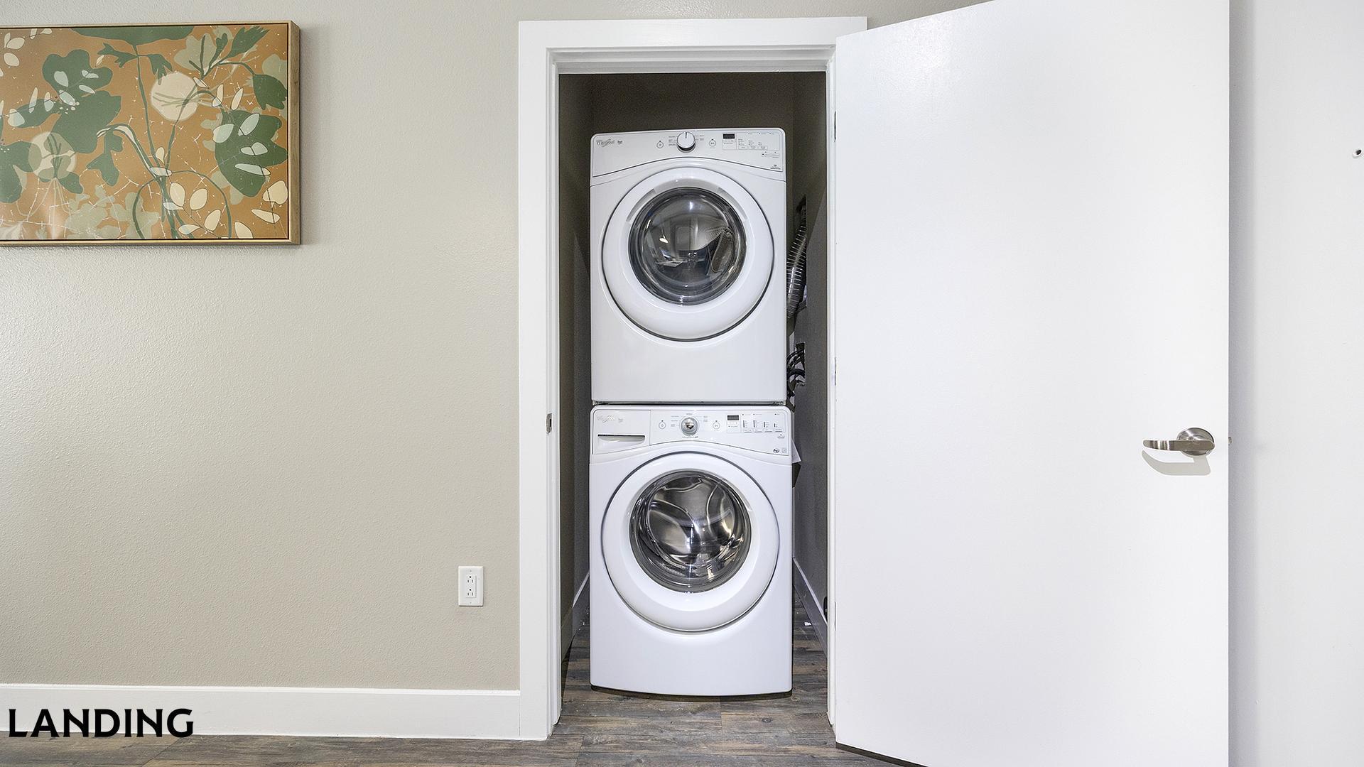 Building Photo - 1000 S Broadway