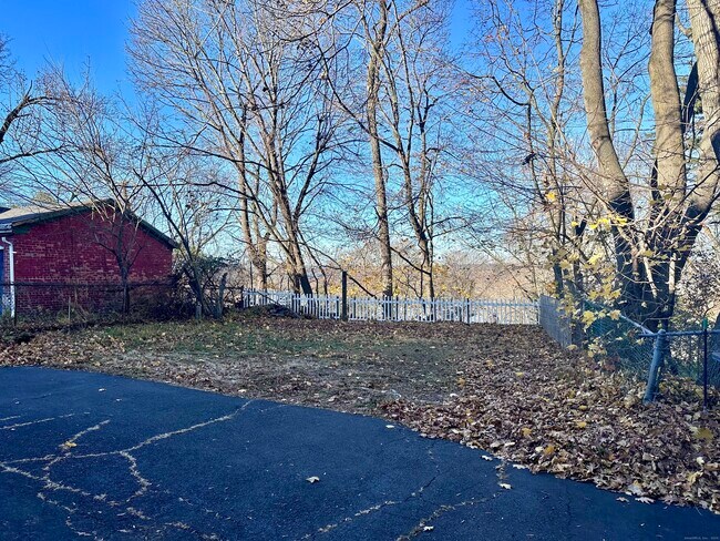 Building Photo - 928 Townsend Ave