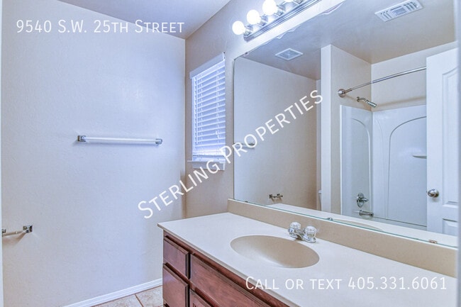 Building Photo - 9540 SW 25th St