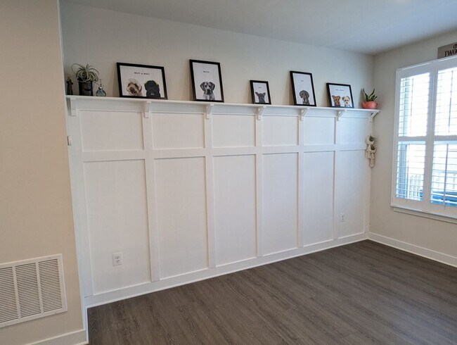 Building Photo - Gorgeous Newer Construction Home (2022) in...