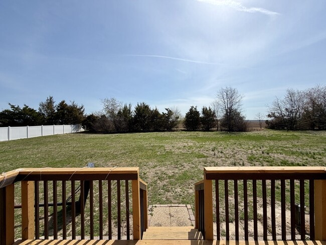 Building Photo - 197 Glenhurst Dr