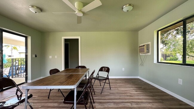 Building Photo - 440 Hawthorne Ct