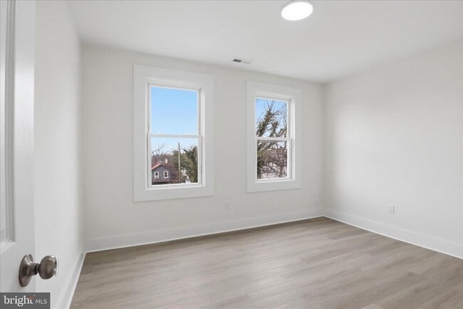 Building Photo - 2807 Shirey Ave