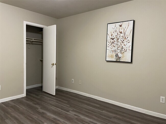 Building Photo - 6614 Amberfield Ln