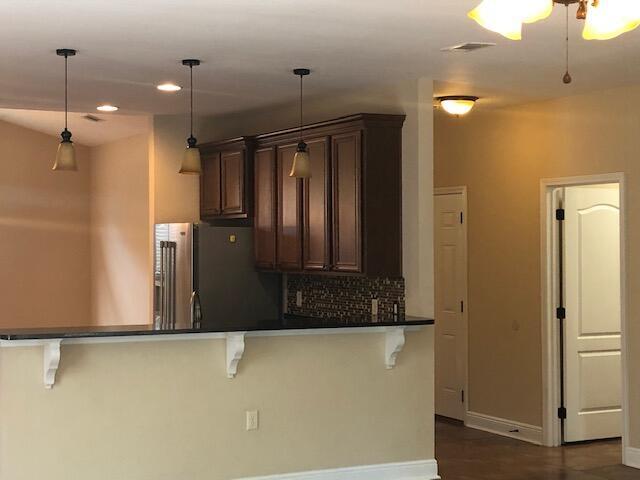 Building Photo - 1594 Venice Ave