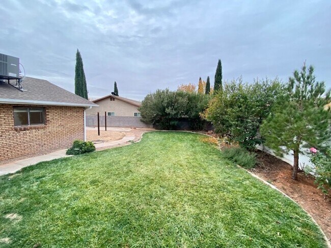 Building Photo - SPACIOUS HOME IN SANTA CLARA COMING SOON!
