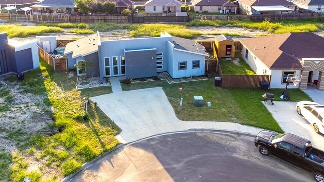 Building Photo - 2375 Oak Breeze Cir