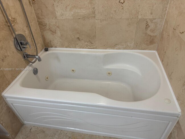 Building Photo - 41 SE 5th St