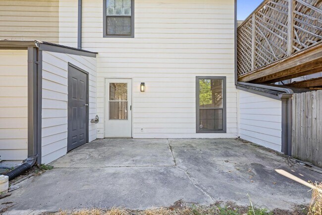 Building Photo - 3505 Miller St