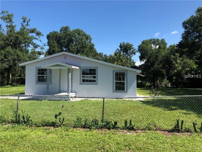 Primary Photo - 18635 5th Ave