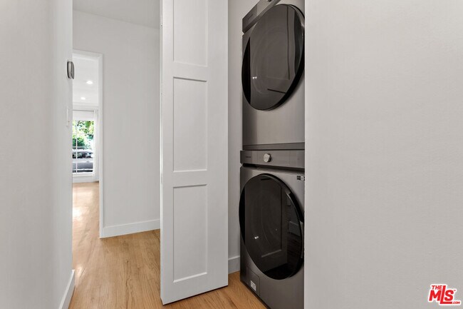 Building Photo - 11951 Bray St