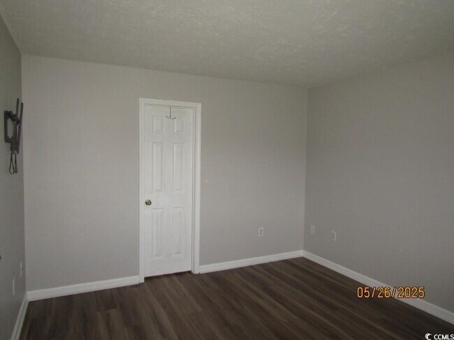 Building Photo - 4103 Pinehurst Cir