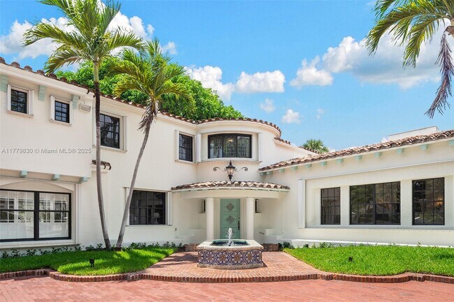 Building Photo - 3500 Flamingo Dr