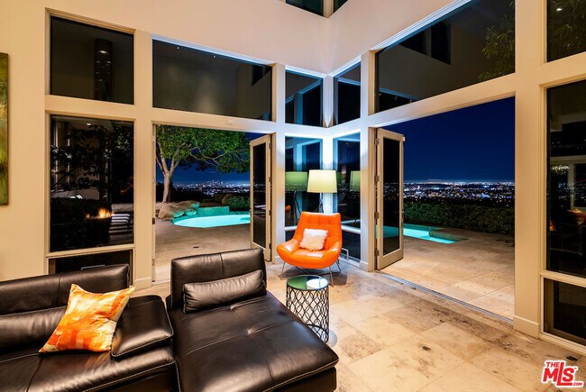 Building Photo - 1436 Summitridge Dr