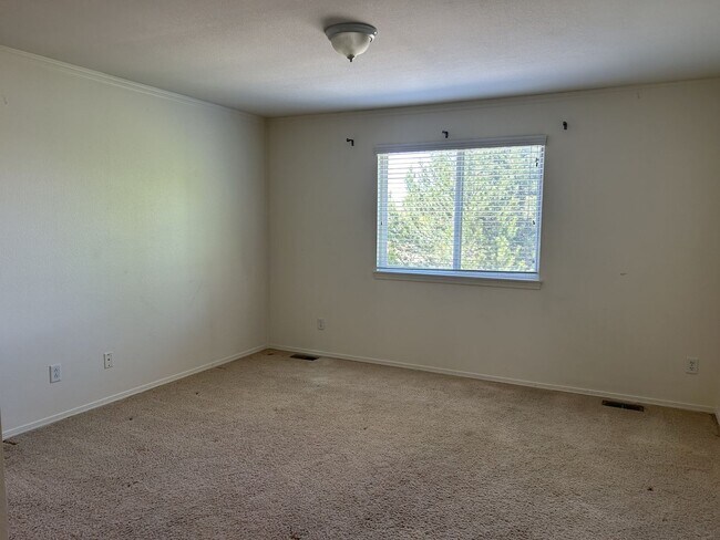 Building Photo - Comfortable 3-Bedroom Home with Community Amenities in Fort Collins – Available Now