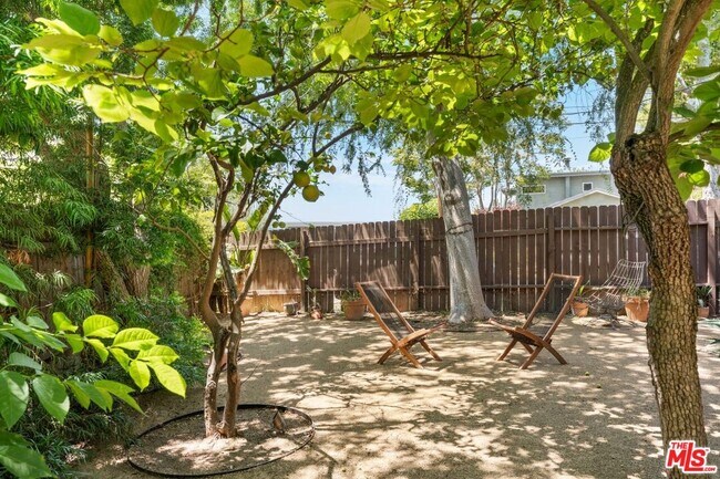 Building Photo - 1338 Montecito Cir