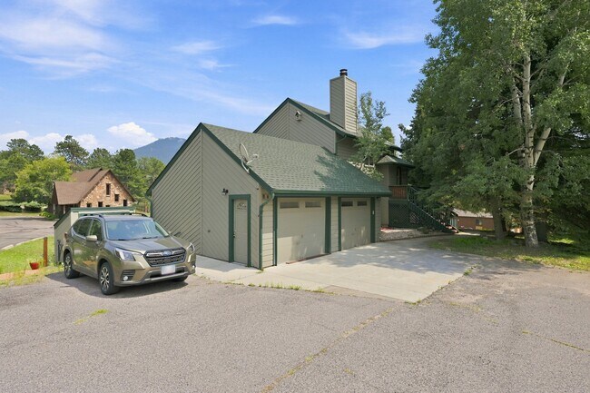 Building Photo - 28248 Harebell Ln