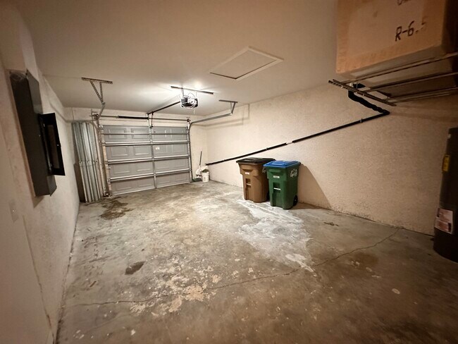 Building Photo - 3604 SW 7th Pl