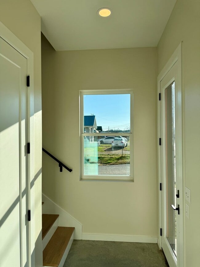 Building Photo - 1865 Zeta Way