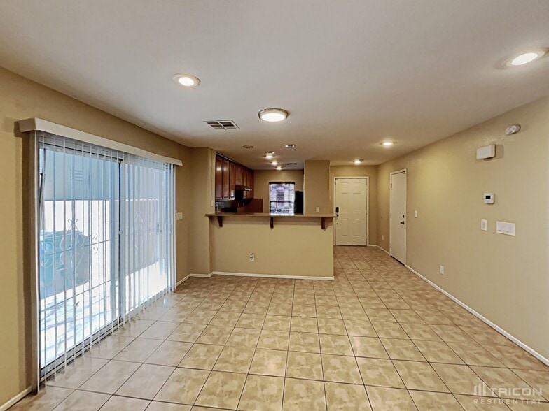 Building Photo - 581 Brinkburn Point Ave