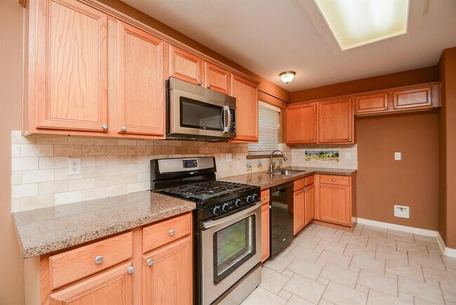 Building Photo - 13639 Country Pine Ct
