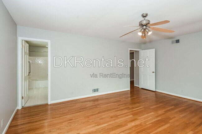 Building Photo - 1176 Hampton Hall Dr NE