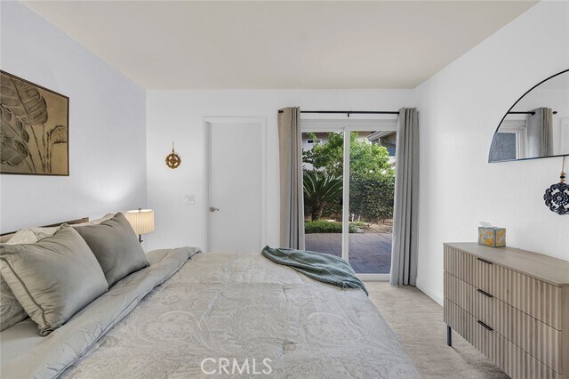 Building Photo - 25151 Via Playa