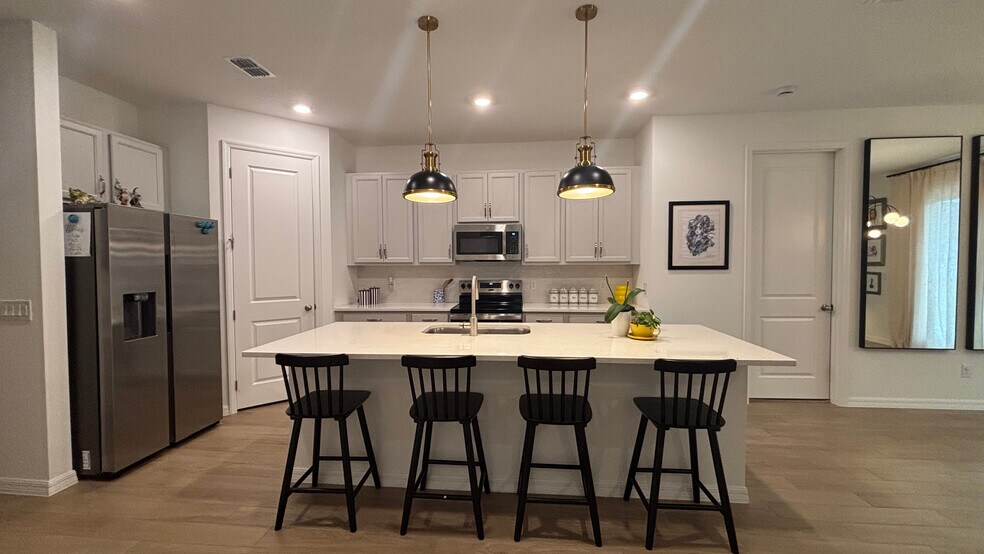 Building Photo - 5741 Haystack Dr