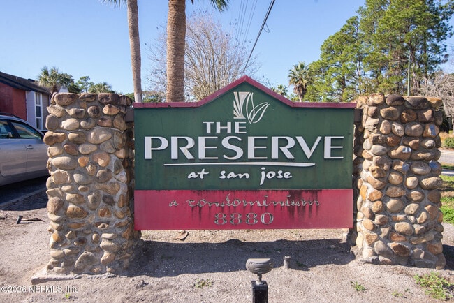 Building Photo - 8880 Old Kings Rd S