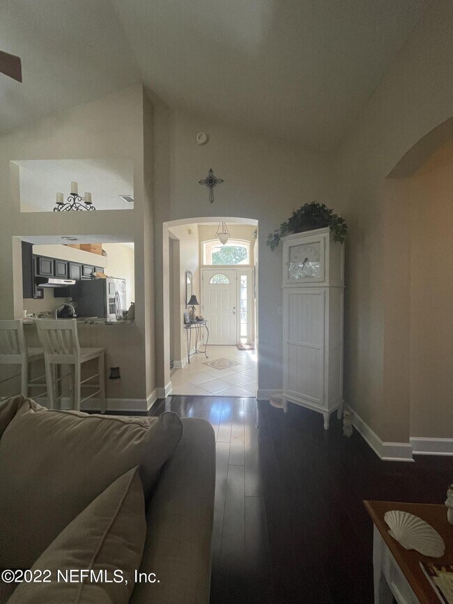 Building Photo - 204 Salt Grass Ct