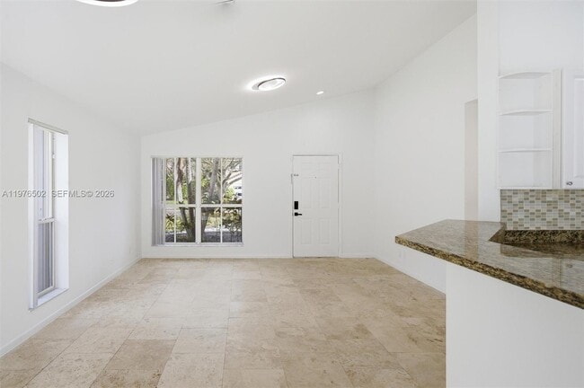 Building Photo - 922 Falling Water Rd