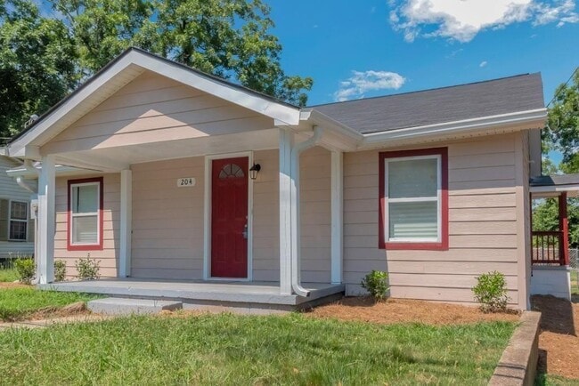 Building Photo - 204 Mill St