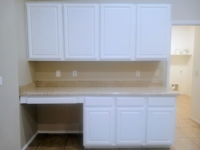 Building Photo - 24744 W Illini St