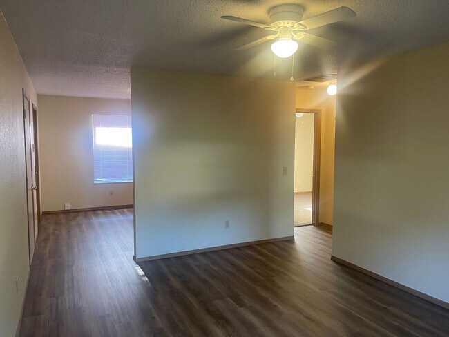 Building Photo - cli91012