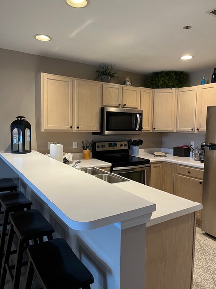 kitchen - 1481 Ledges Dr